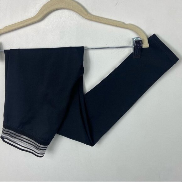 Ivy Park Logo Leggings Black White Size XS Stripe Cuff Beyonce Quick Dry Beyonce - Picture 8 of 9